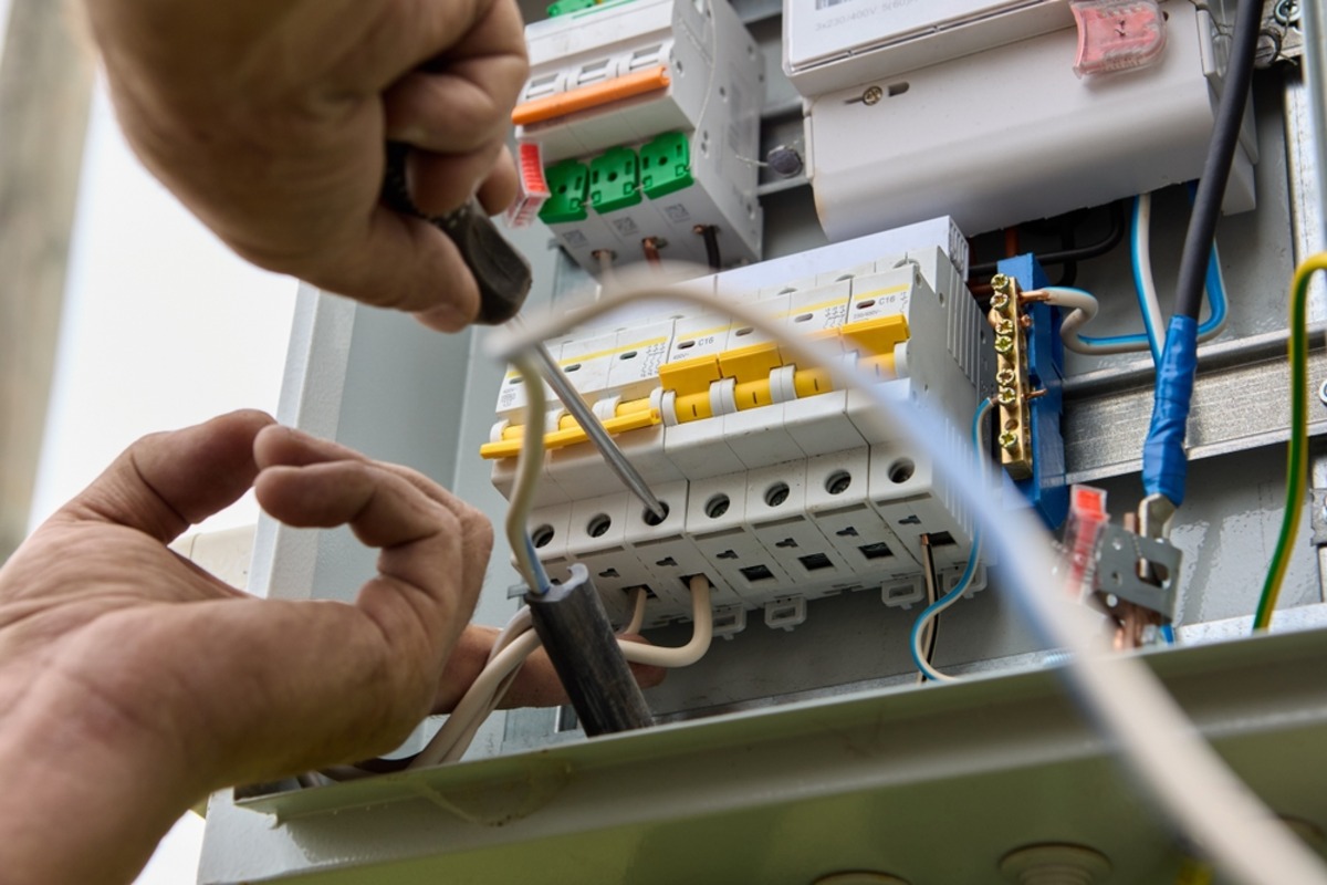 5 Signs You Need to Upgrade Your Electrical Service