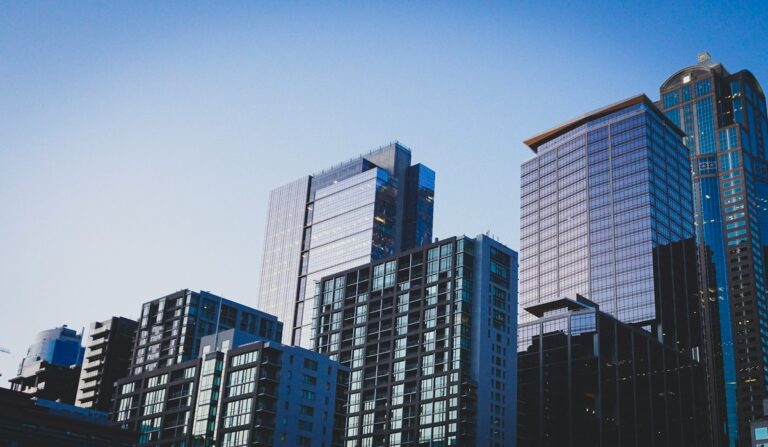 How Real Estate Agents Negotiate the Best Deals for Clients