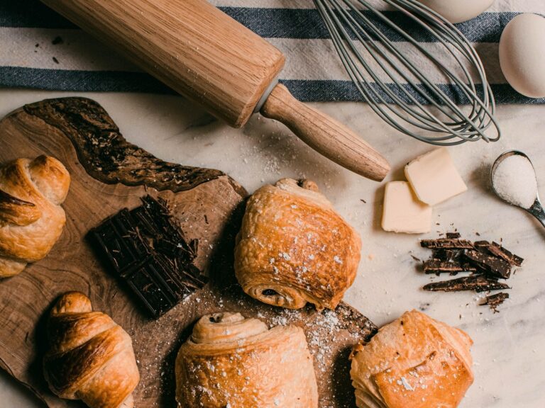 How to Create Innovative Baking Recipes with New Ingredients