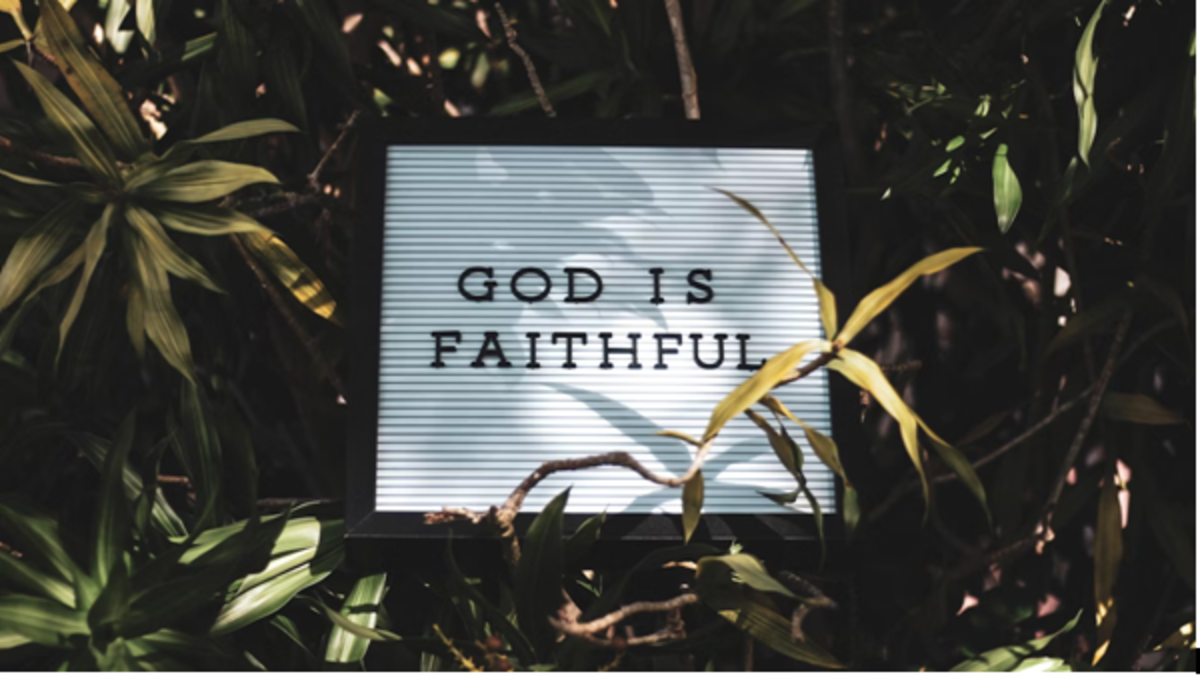 5 Reasons Why Everyone Needs a WWJD Bracelet in Their Wardrobe
